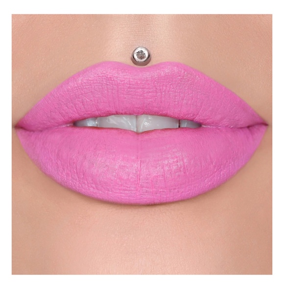 LACED CAKE‎ New in box Jeffree Star Velvet Trap Lipstick Baby Pink Matte - Picture 1 of 11